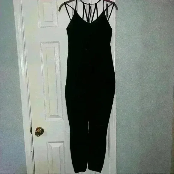 Forever21 Black Athletic knit jumpsuit size large - Picture 2 of 10